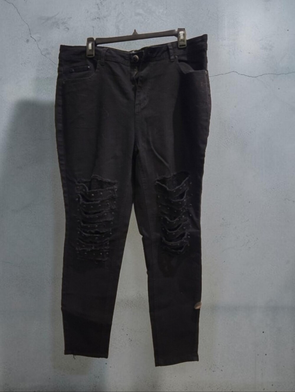 Ashley Stewart Black Ripped 5 Pocket Skinny Jeans
